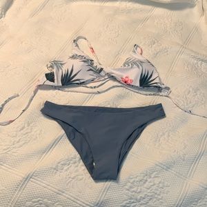 Never worn two piece Cupshe bathing suit